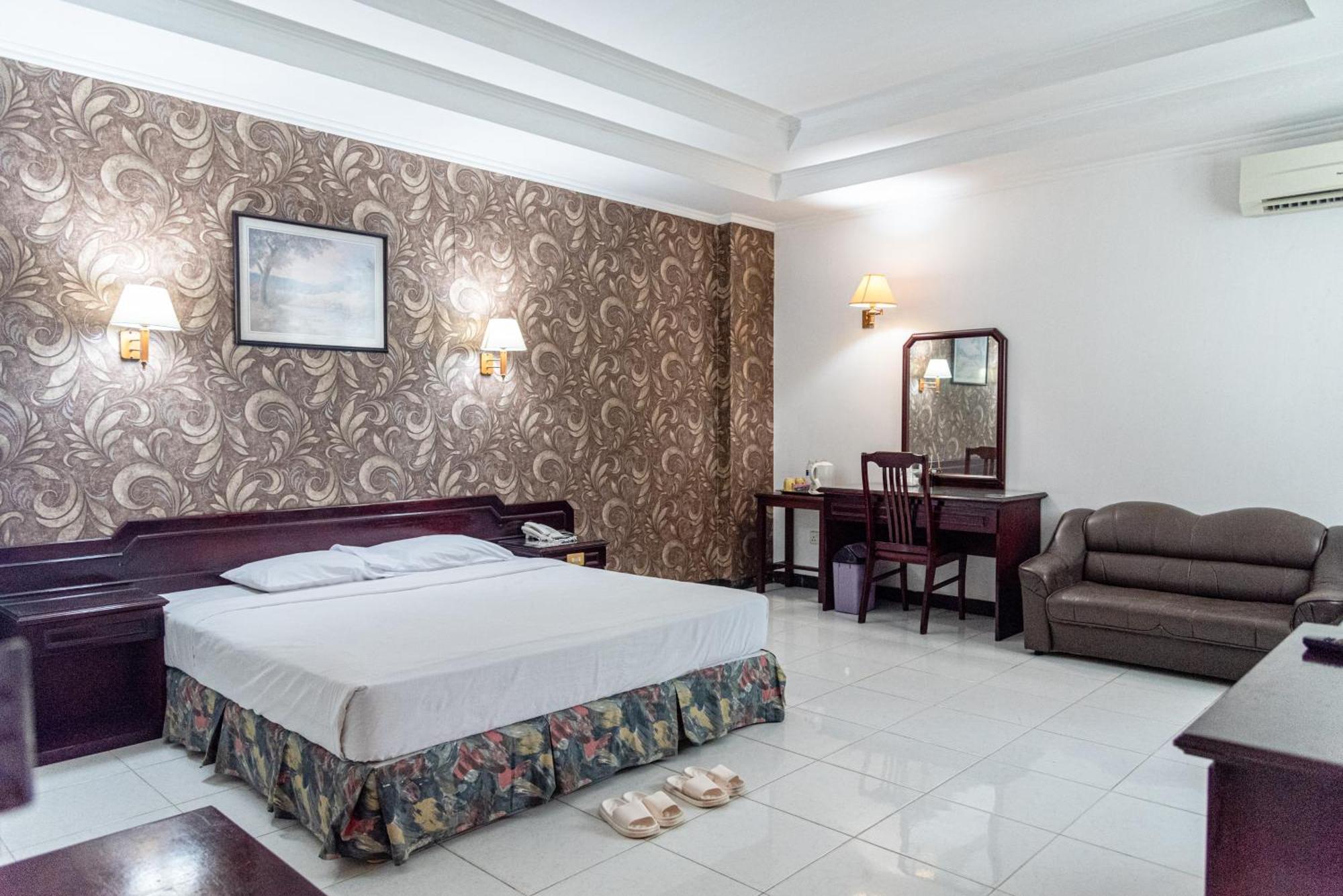 Melin Hotel Tanjungpinang Extérieur photo